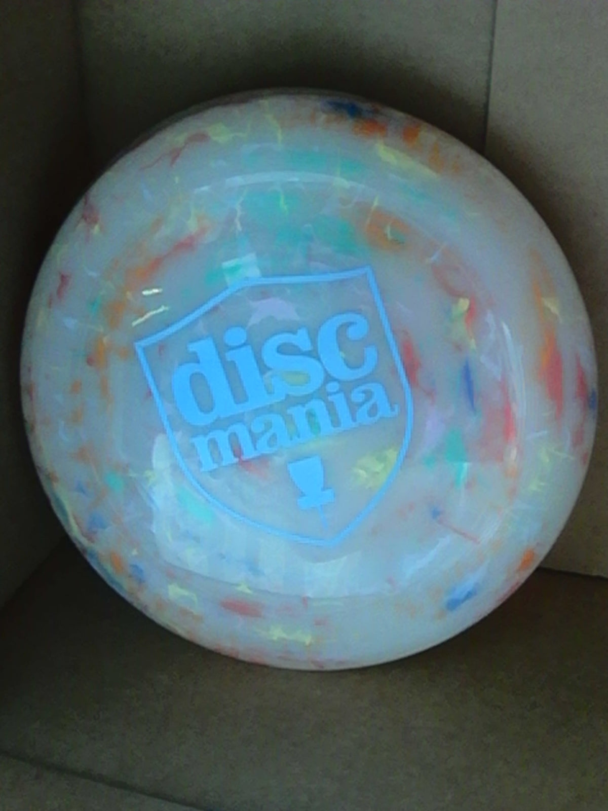 Discmania Mega shield Catch Disc.