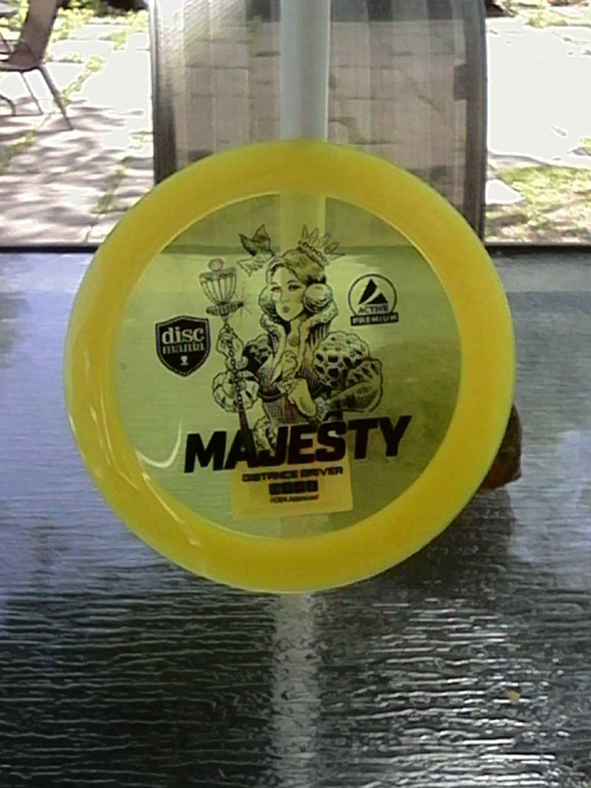 Discmania Active Premium Majesty 172 Grams (DAPMAJ-2A,B)