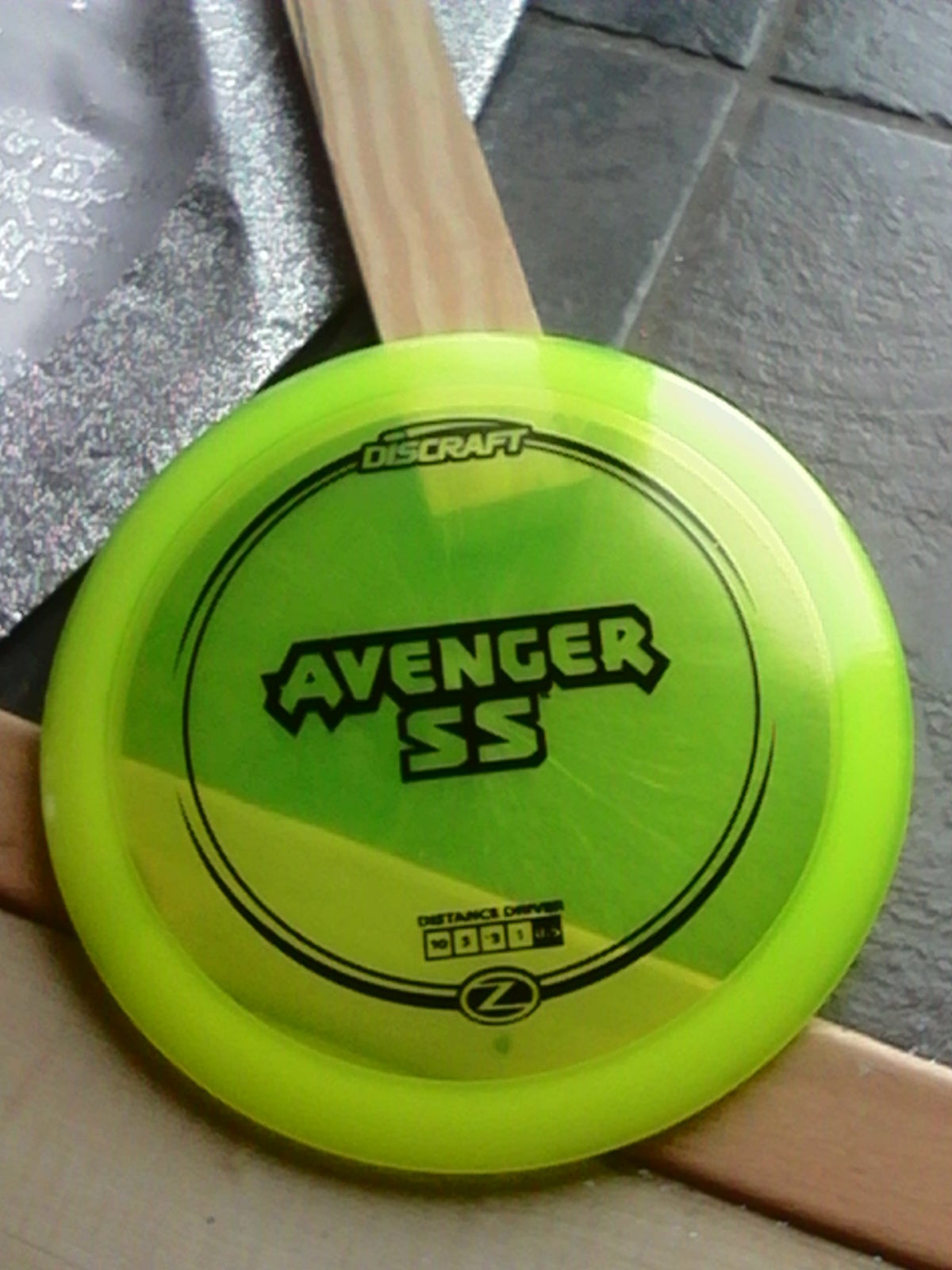 Discraft Z Avenger SS 172 Grams (Penned) (Z2)